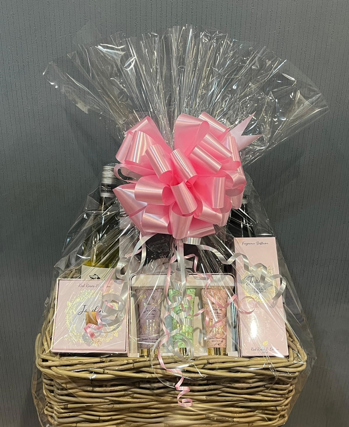 Special Gift Hamper Basket