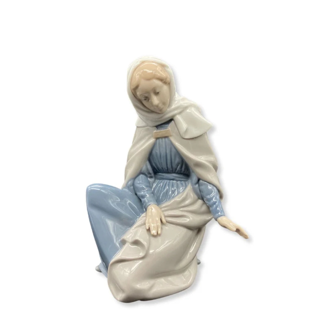 Nao Nativity Set - Mary